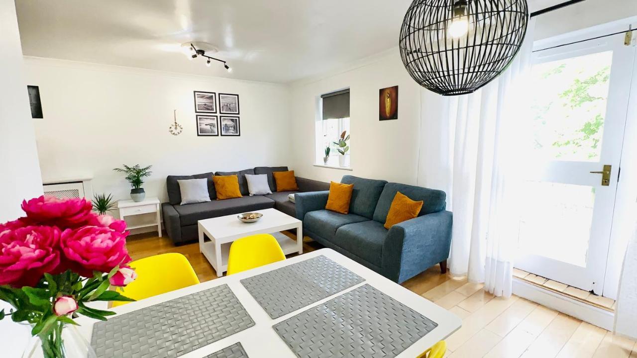 Amazing Location - Of London- 2 Bedroom Stunning Canal View House With Private Garden,parking & Balcony Апартаменты *